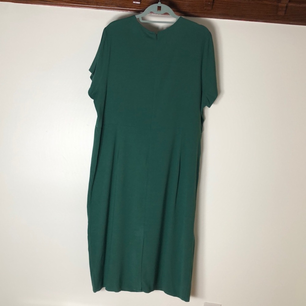 Universal Standard Kelly Green Dress